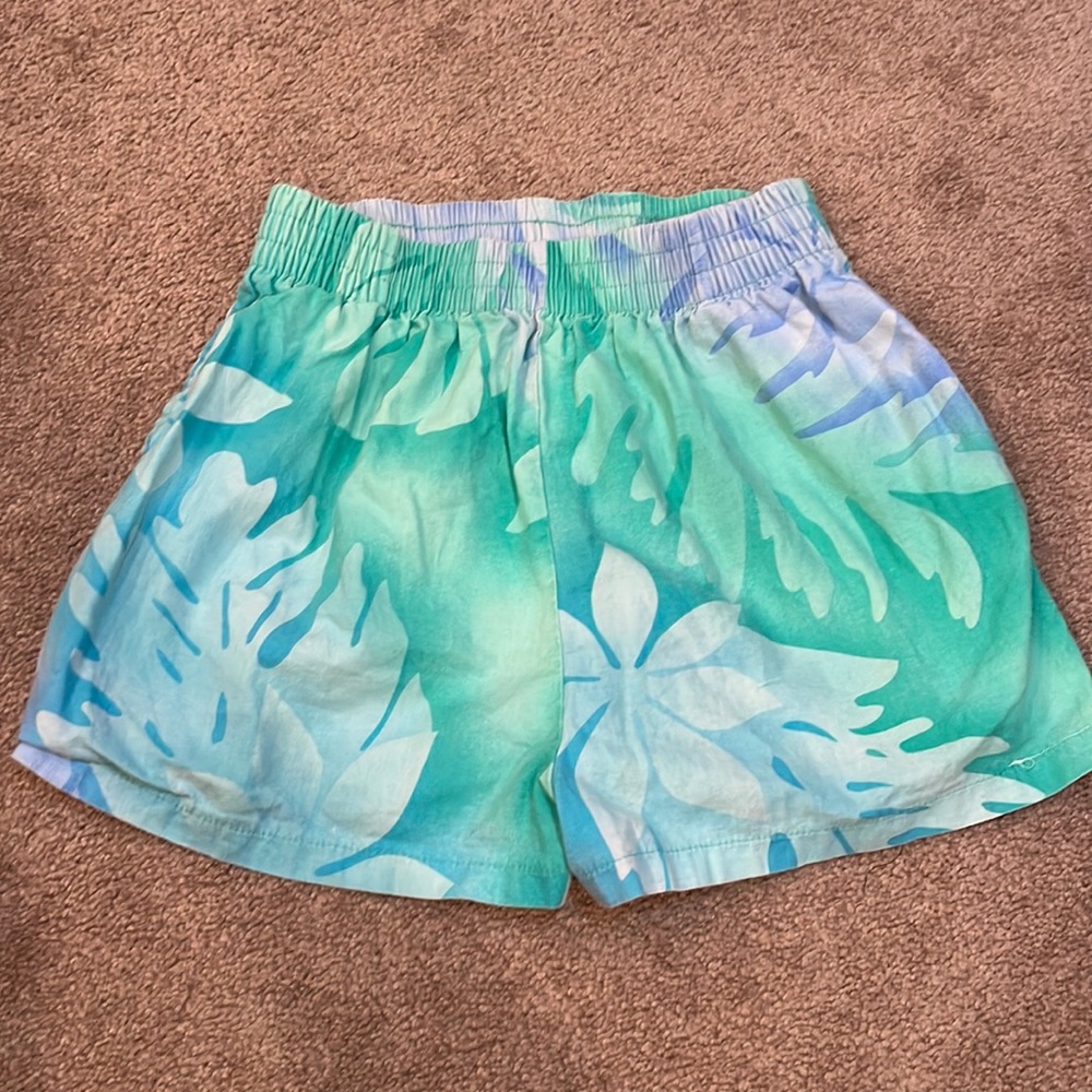 Vintage shorts size small leafs and green / blue
